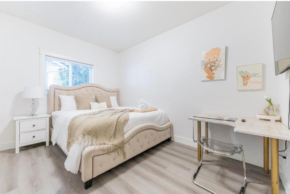 Si & Daniel Home Near Yvr Airport & Skytrain Separate Entry Free Parking Richmond Eksteriør bilde