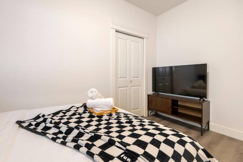 Si & Daniel Home Near Yvr Airport & Skytrain Separate Entry Free Parking Richmond Eksteriør bilde
